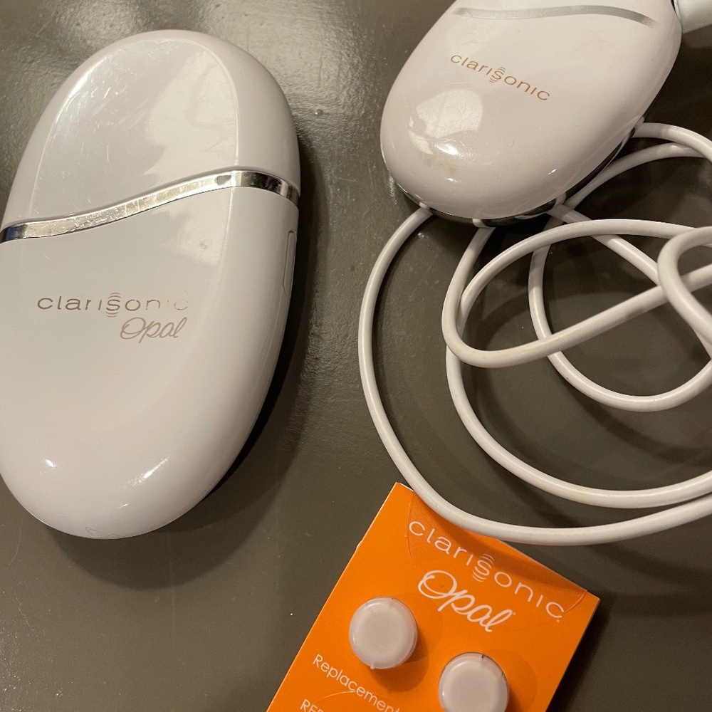 Clarisonic Opal Sonic Infusion System w/ 2 Sealed Replacement Heads and Charger